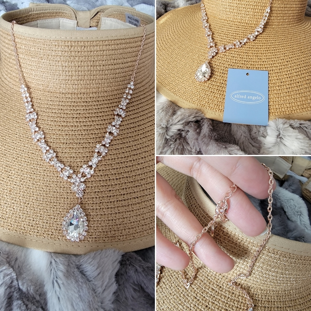 NWT Bridal Necklace